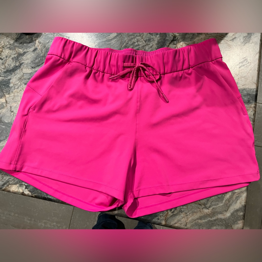 Zyia Club shorts - Size XL